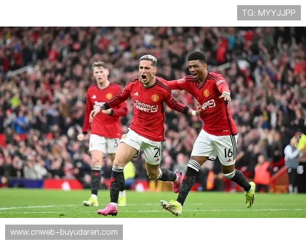 曼联客场逆转水晶宫，赛季首次落后情况下取胜